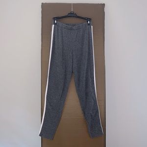 Rue 21 gray striped jogger. Size M — Used in good condition